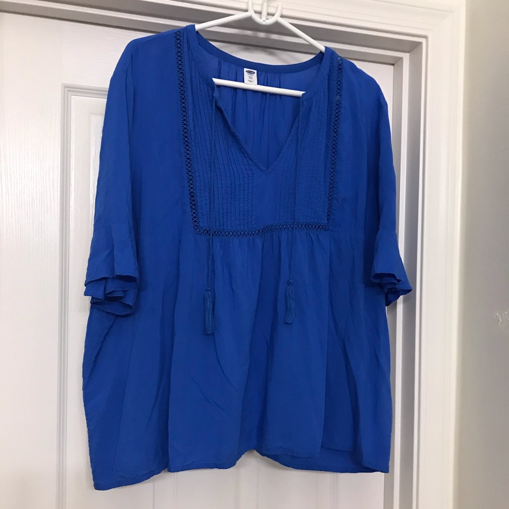 Old Navy Boho Neck Tassel Blouse